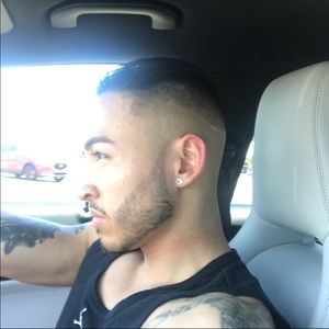 Meet your Posher, Erick